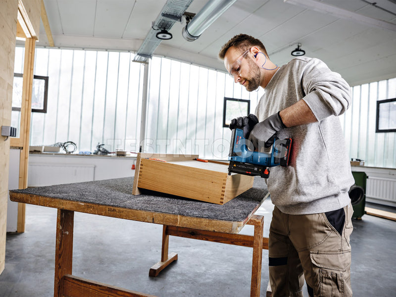 Bosch 18V Brushless Nailer 15-35mm Tool Only GNH18V-35
