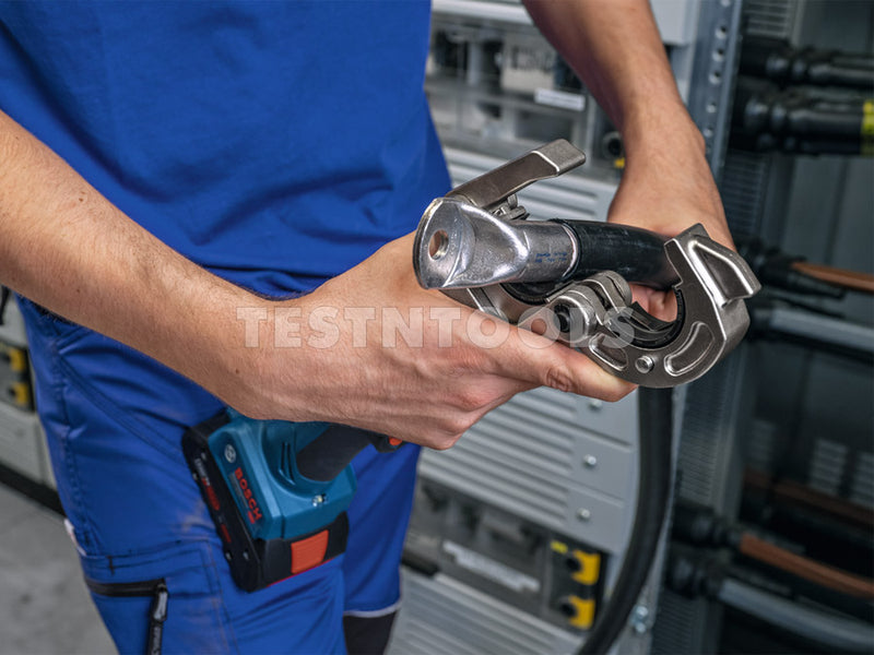 Bosch 18V Hydraulic Crimping Tool 6-300 mm² with XLBoxx Tool Only GPH18V-60