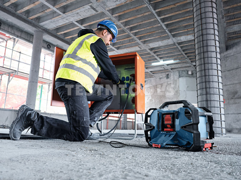 Bosch 18V Worksite Radio GPB18VH-6SRC