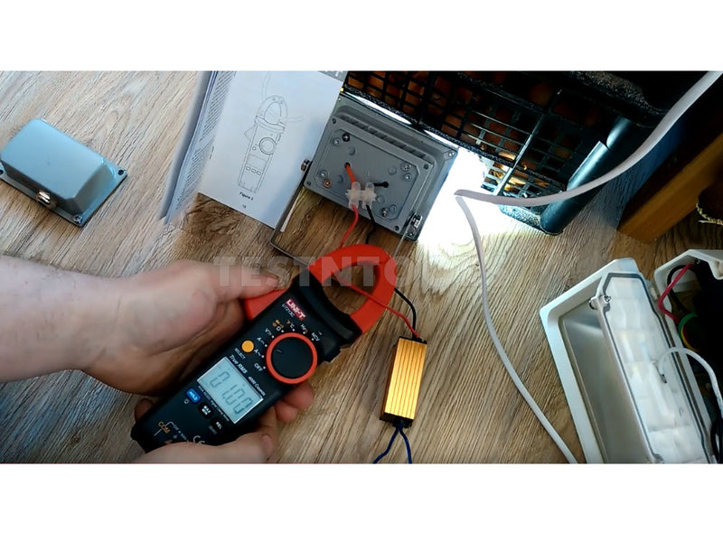 UNI-T True RMS Digital Clamp Meter 400A UT213C